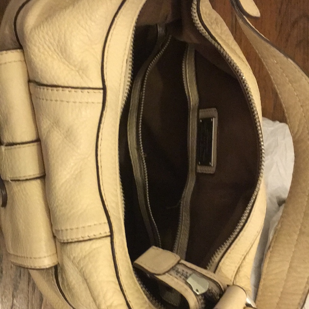 Ralph Lauren Ivory Leather Hobo Handbag EUC - Picture 5 of 7